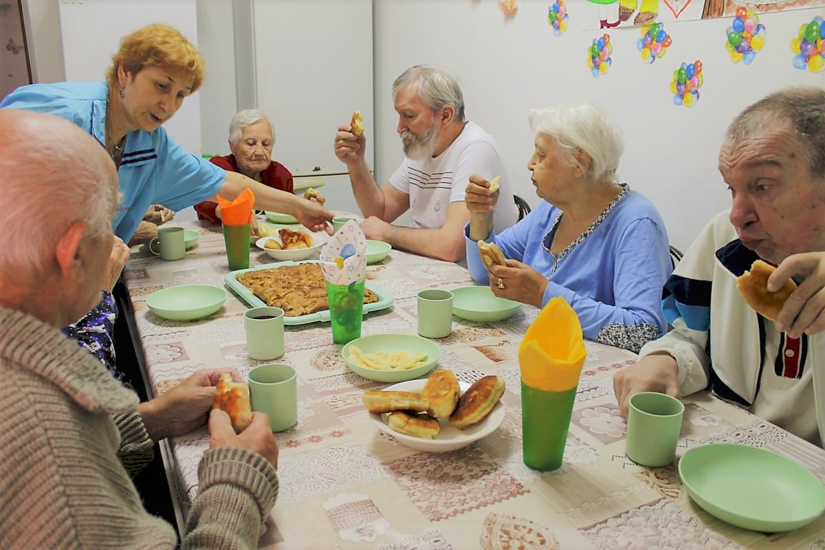 Питание и досуг в пансионате для пожилых людей